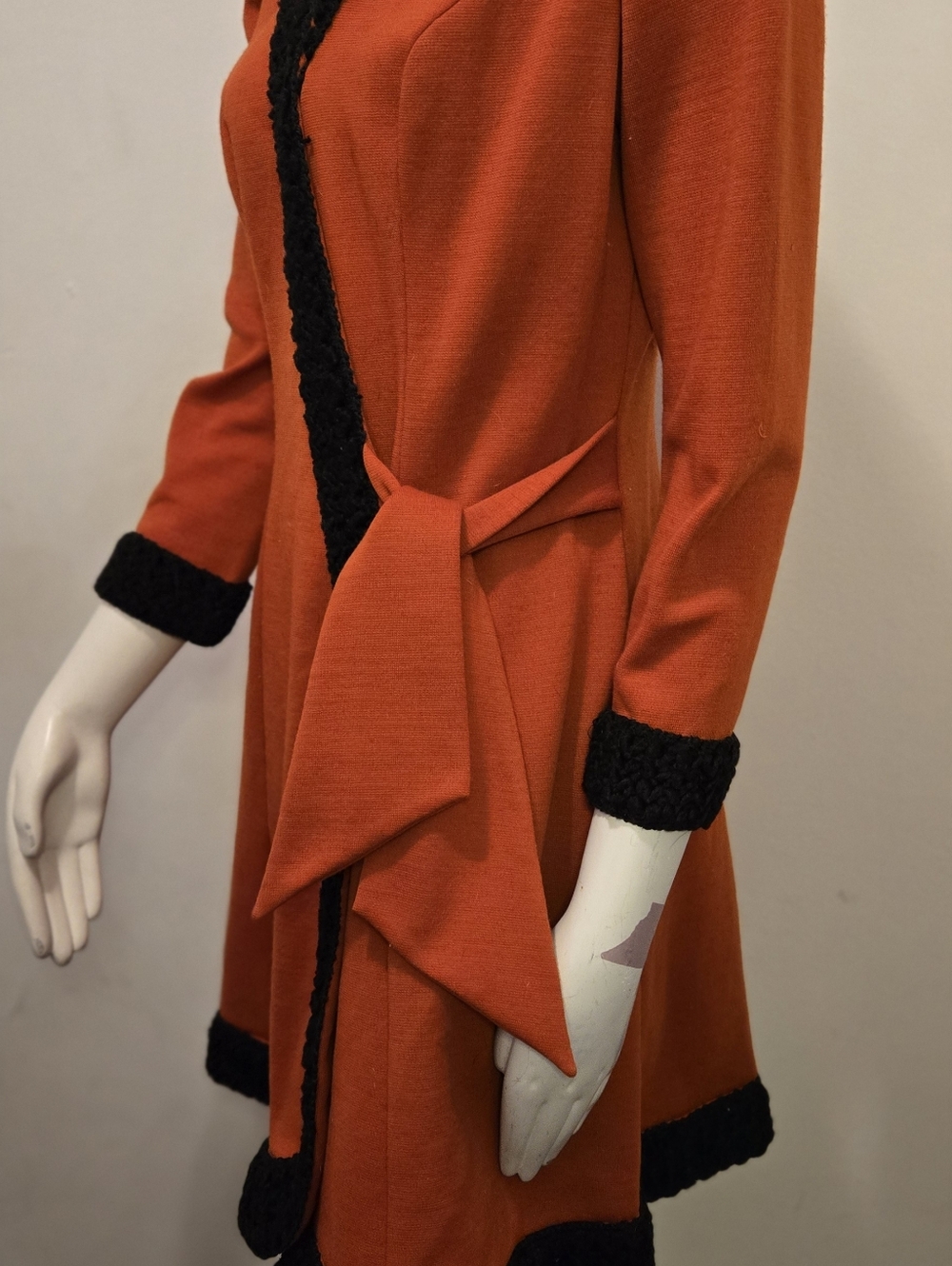 Vtg Alfred Werber 1960S MOD Red Wrap Coat Foxy Red & Black Faux Shearling S/M - Picture 3 of 16